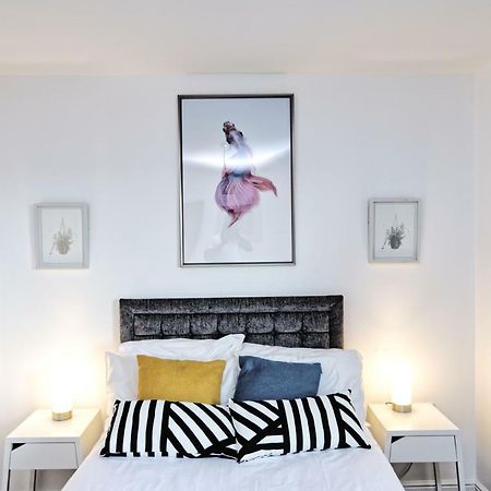 The Pent House - Lushio Apartments Нортхемптон Экстерьер фото