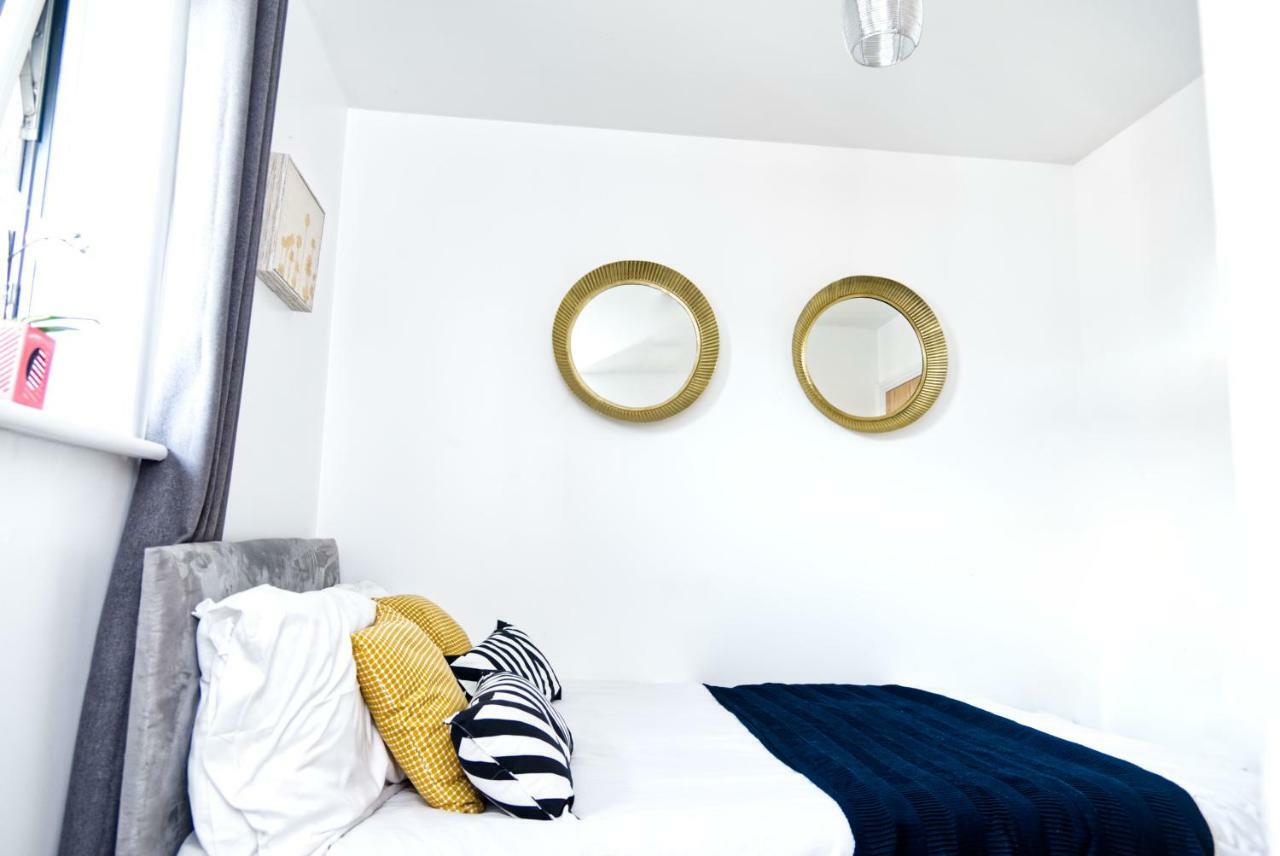 The Pent House - Lushio Apartments Нортхемптон Экстерьер фото